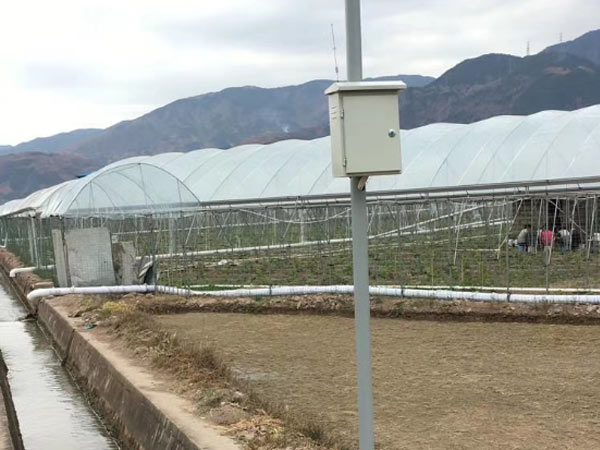 无线超声波极悦注册在四川西昌农田灌溉渠道上使用