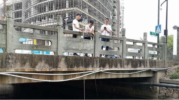 通电2秒钟、测速100次<i style='color:red'>便携式流速测算仪</i>-1台顶10台