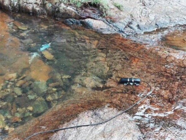 想知道，污水极悦娱乐是非接触式测量、还是接触式测量