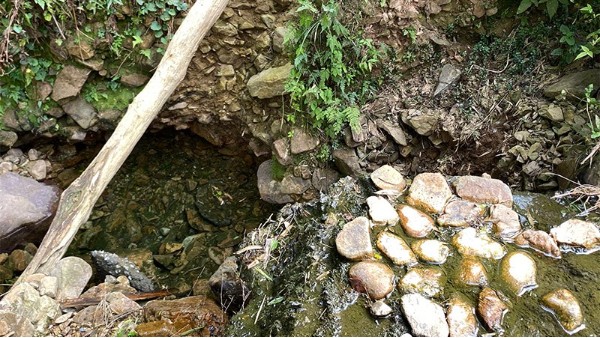 <i style='color:red'>河道多普勒超声波流量计</i>可以测量天然形成的河流！